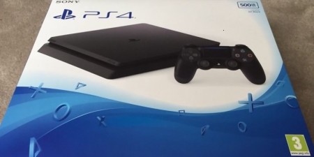 Image d'illustration pour l'article : [MAJ] PS4 Slim : De très sérieuses photos de la console et du pad ont fuité
