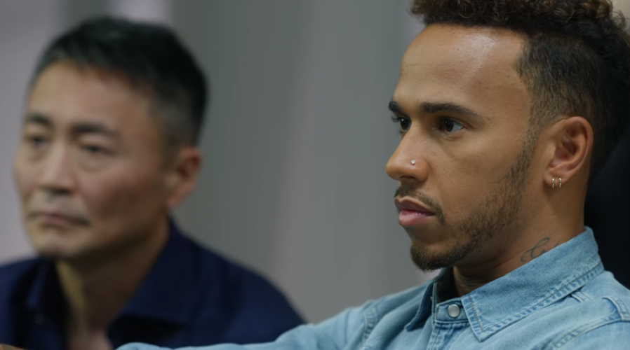 Image d\'illustration pour l\'article : Lewis Hamilton, gameplay designer de GT Sport et jouera le rôle du mentor