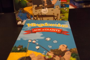 Image d'illustration pour l'article : Age of Giants, une extension pour Kingdomino, est disponible