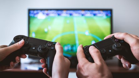 Image d\'illustration pour l\'article : Plus de 38 millions de joueurs et joueuses, marché du physique prédominant… voici les chiffres du jeu vidéo en 2024 en France