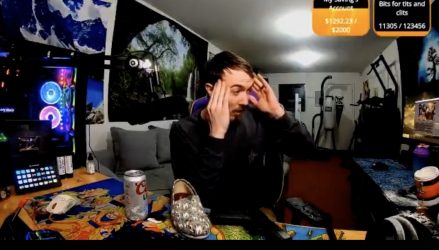 Image d'illustration pour l'article : Un streamer Call of Duty banni par Twitch pour avoir tiré avec une arme à feu
