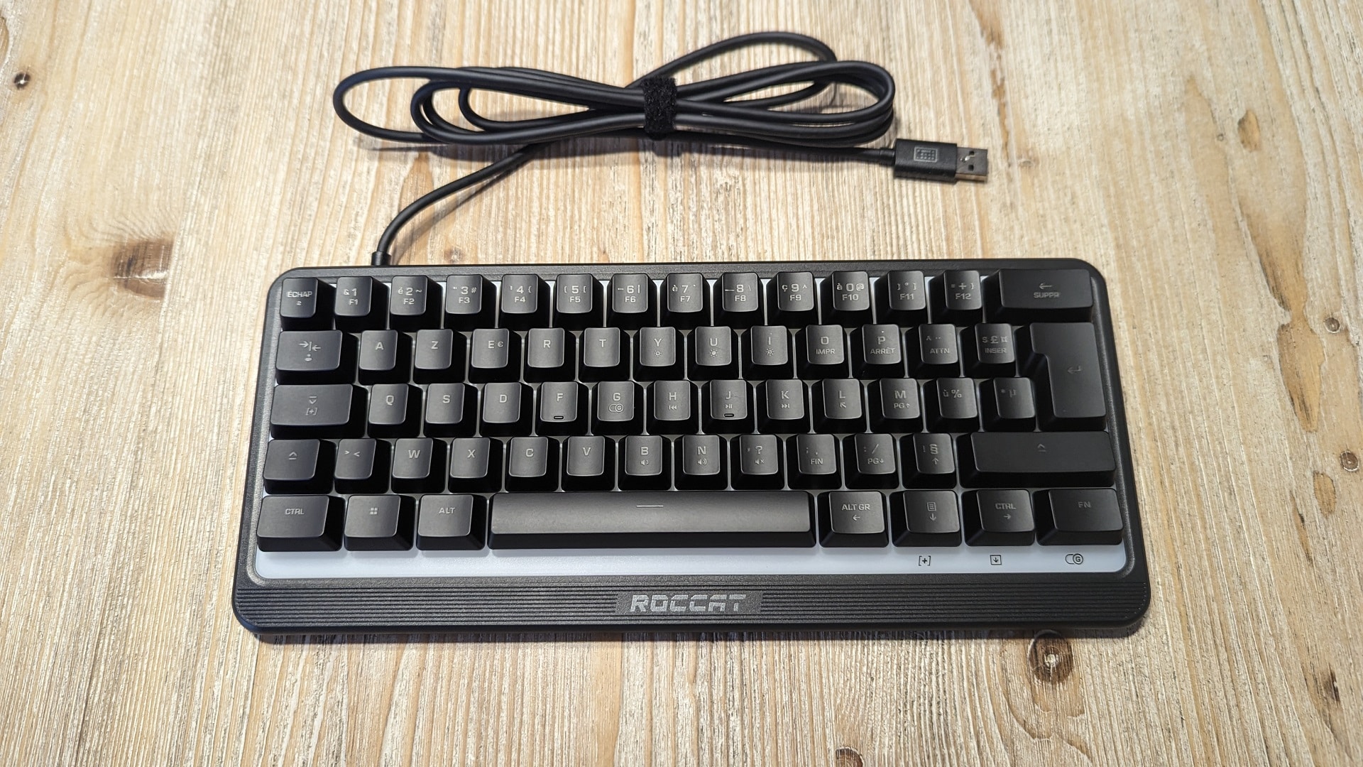 Roccat Magma Mini : un clavier 60 % haut en couleur et abordable - Les  Numériques