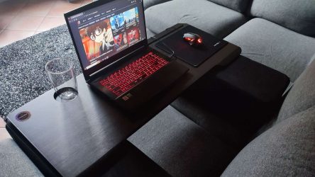 Image d'illustration pour l'article : Test Couchmaster CYBOSS - Un support confortable pour jouer et travailler dans son canapé