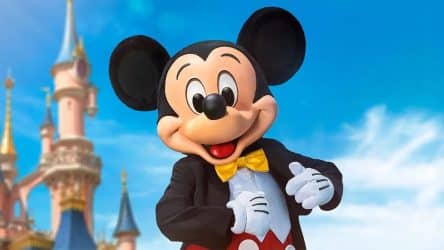 Image d'illustration pour l'article : L'entourage de Bob Iger aimerait que Disney rachète Electronic Arts ou un autre éditeur pour devenir un géant du gaming