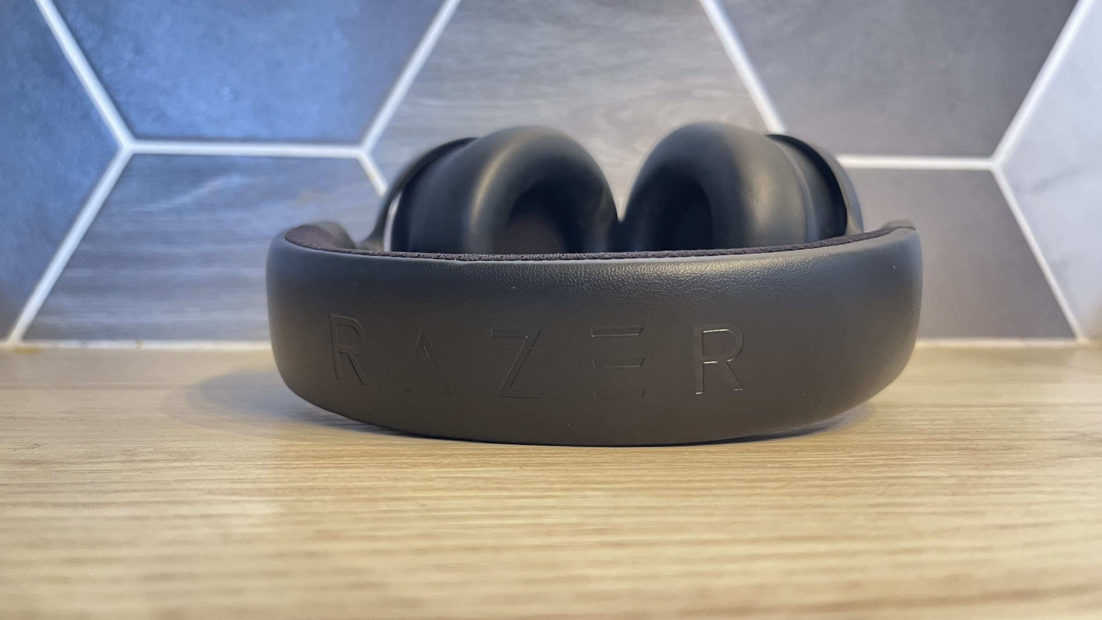 Razer kraken v4 pro photos 5 scaled 9