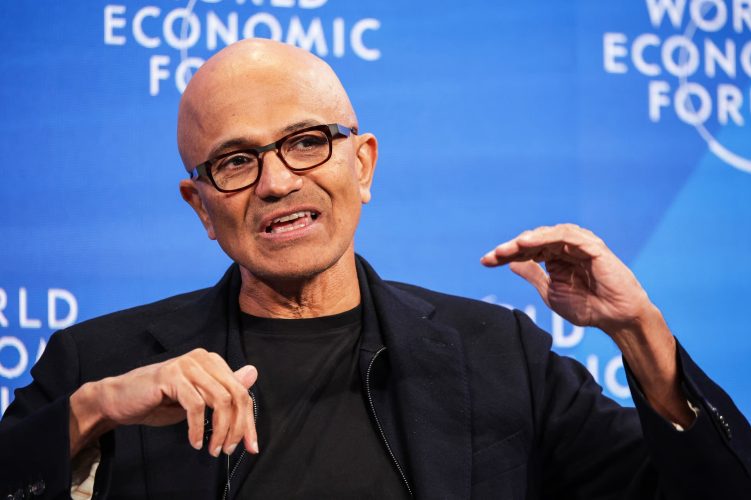 Image d\'illustration pour l\'article : Le PDG de Microsoft insiste sur l’IA et sur le fait que l’entreprise se porte très bien, malgré les 9 000 licenciements