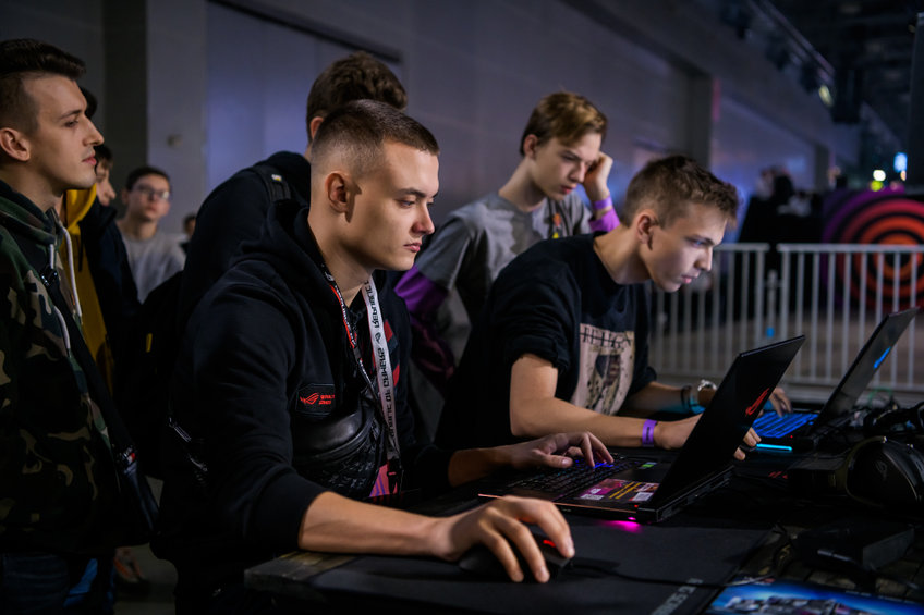 Joueur gamer esport 1