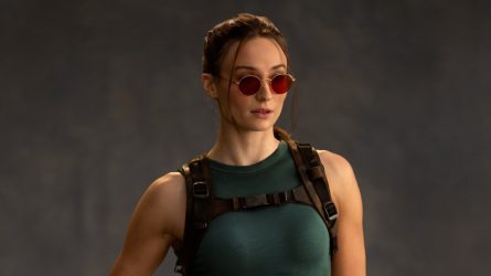 Image d\'illustration pour l\'article : Tomb Raider : Une première photo de Sophie Turner en Lara Croft pour la série TV d&rsquo;Amazon